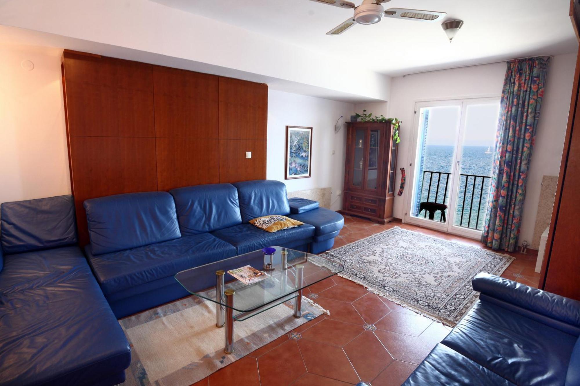 Apartma Punta Beachfront Exclusive