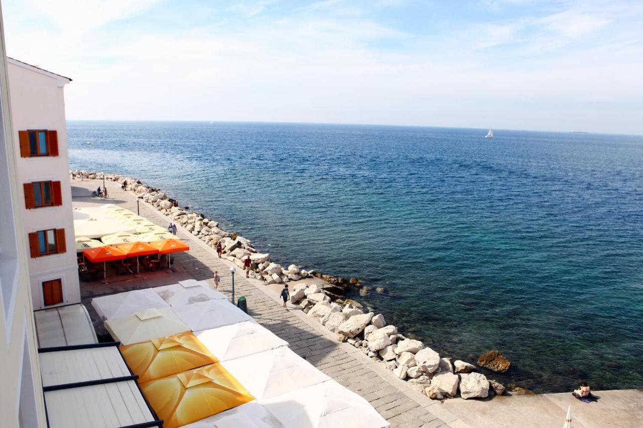 Punta Beachfront Exclusive Apartma *
